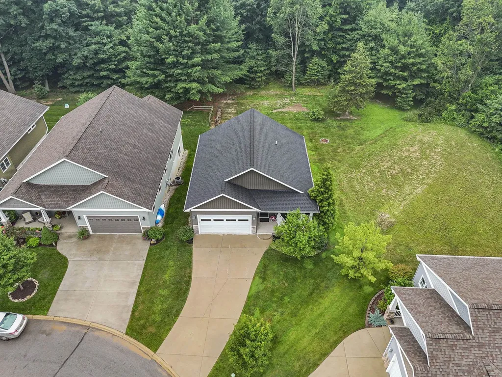4094 Windward Way Acme Township MI 49690
