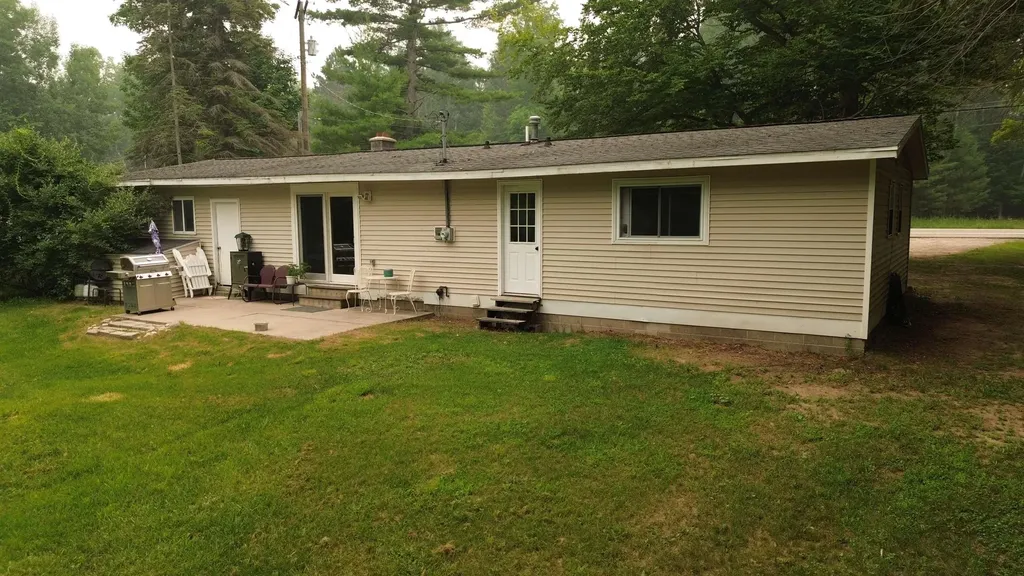 1988 N Us31 Torch Lake Township MI 49648