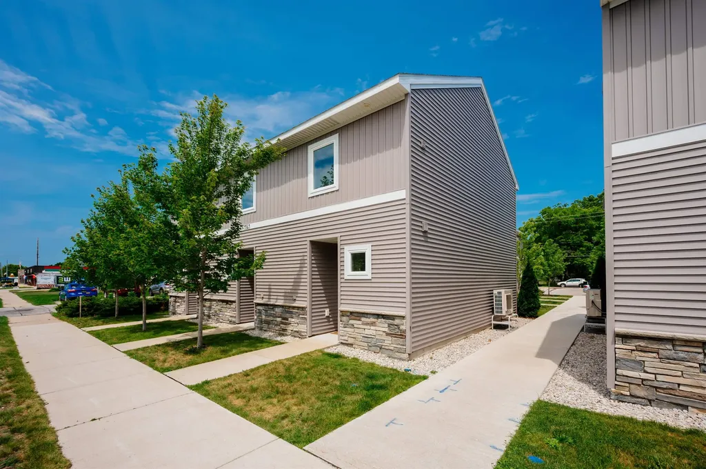 1141 E Eighth Street Traverse City City MI 49686