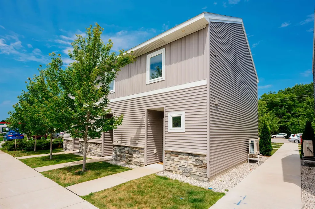 1141 E Eighth Street Traverse City City MI 49686