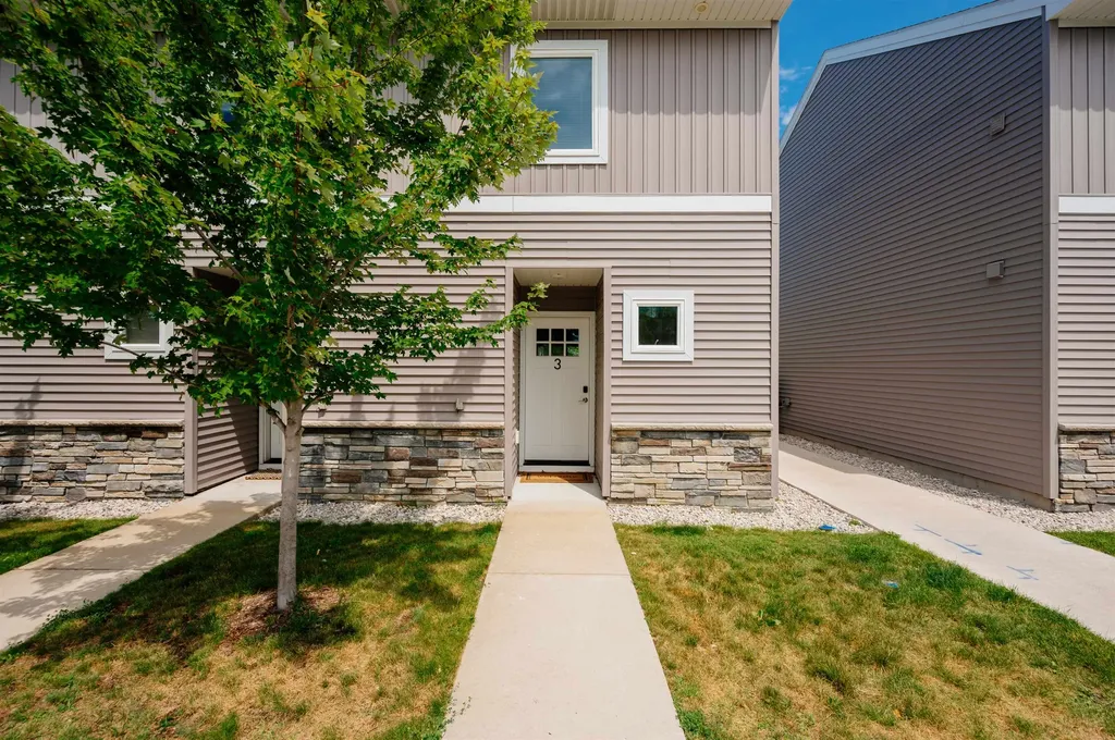 1141 E Eighth Street Traverse City City MI 49686