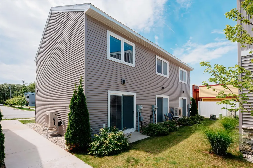 1141 E Eighth Street Traverse City City MI 49686