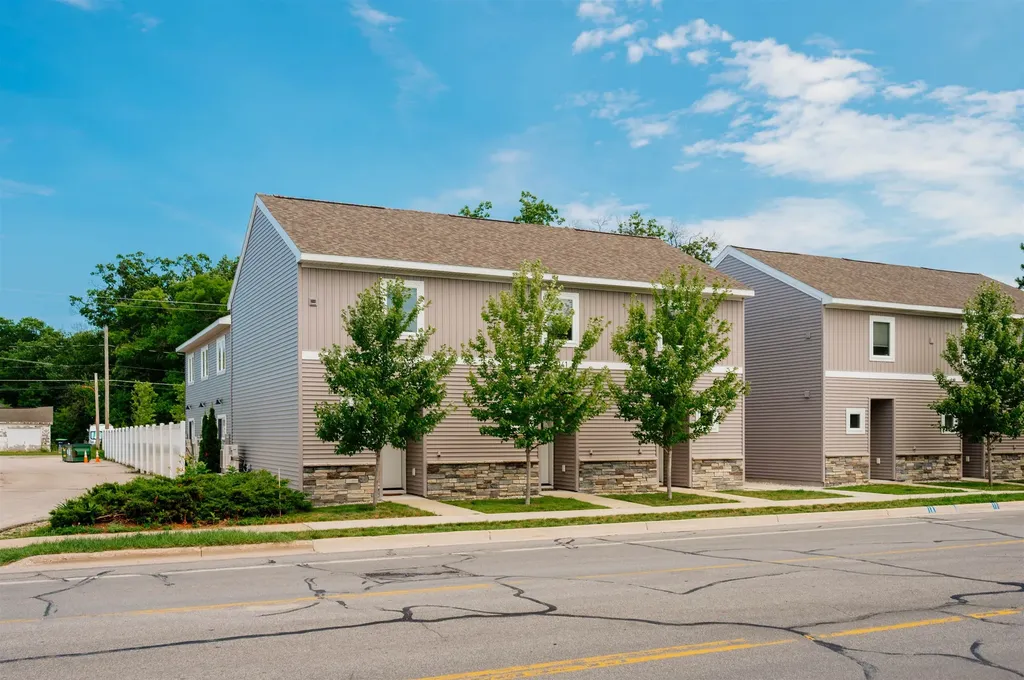 1141 E Eighth Street Traverse City City MI 49686