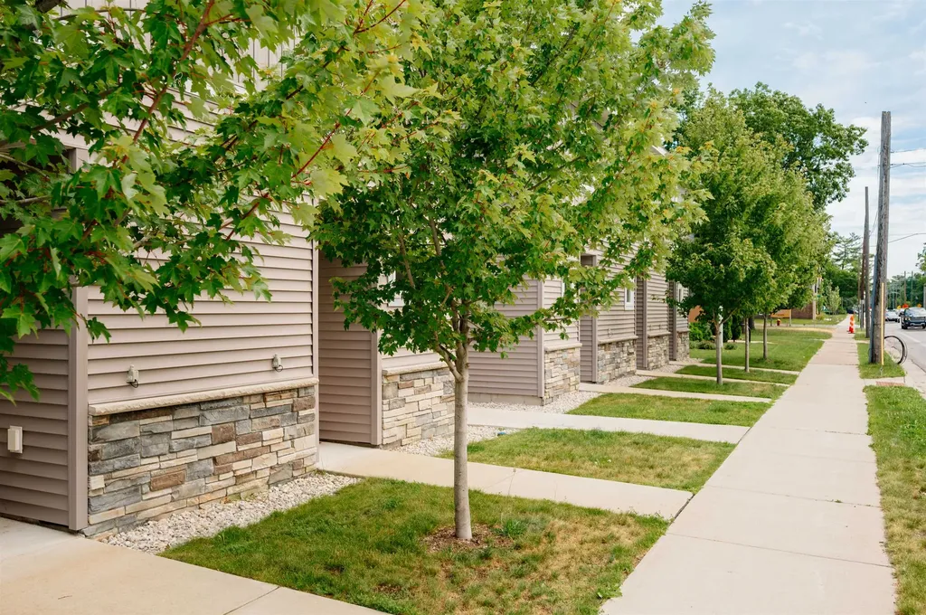 1141 E Eighth Street Traverse City City MI 49686
