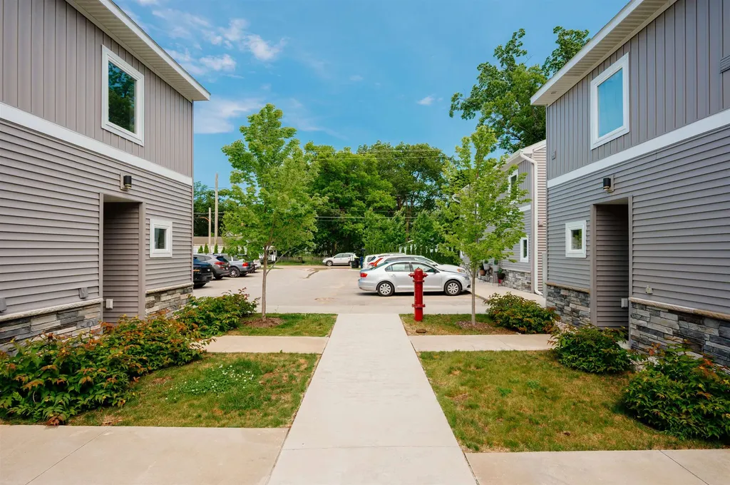 1141 E Eighth Street Traverse City City MI 49686
