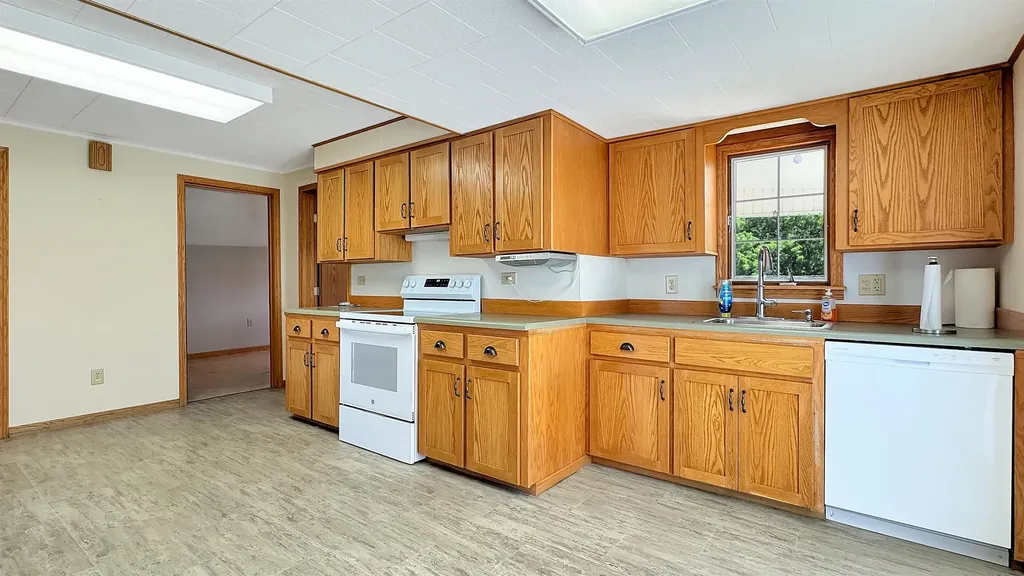 118 N Harrison Street Riverside Township MI 49657