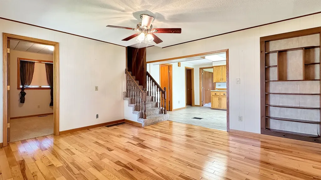 118 N Harrison Street Riverside Township MI 49657