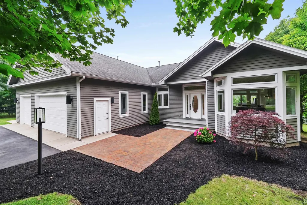12175 E Old Orchard Trail Suttons Bay Township MI 49682