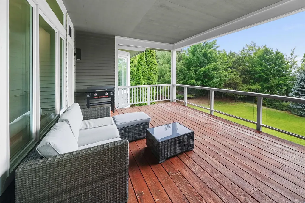 12175 E Old Orchard Trail Suttons Bay Township MI 49682
