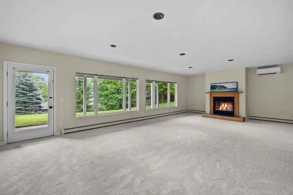 12175 E Old Orchard Trail Suttons Bay Township MI 49682