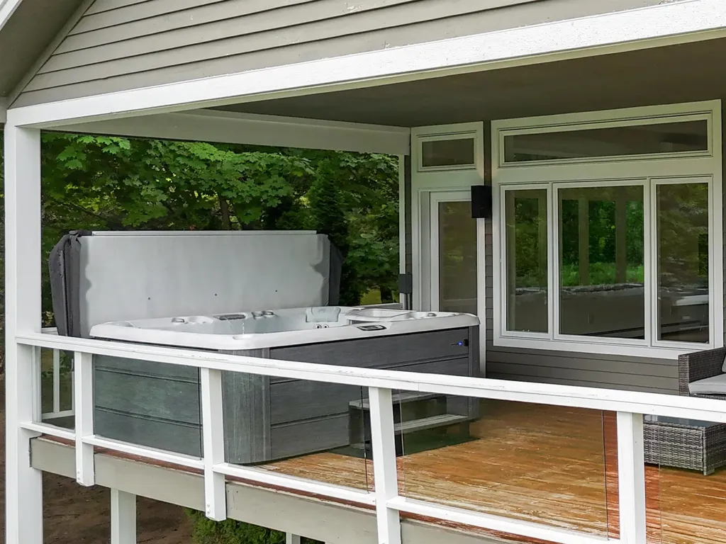 12175 E Old Orchard Trail Suttons Bay Township MI 49682
