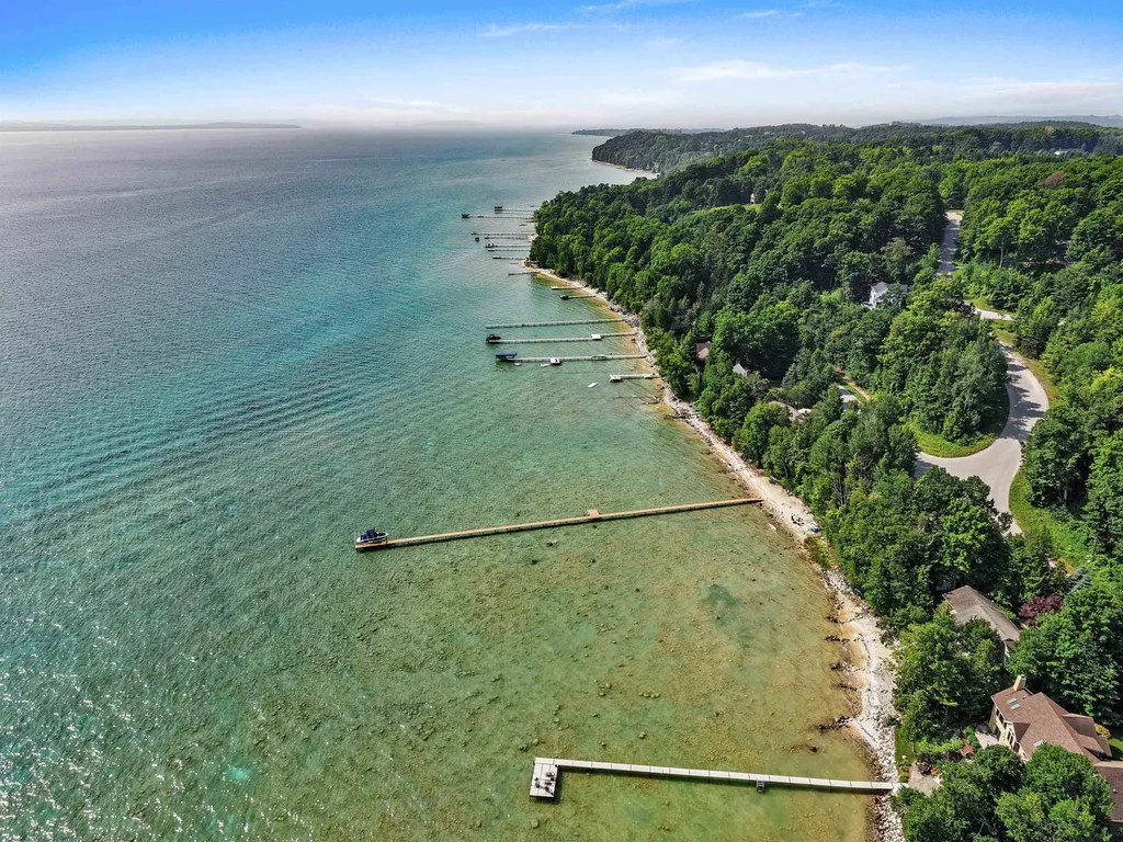 12175 E Old Orchard Trail Suttons Bay Township MI 49682
