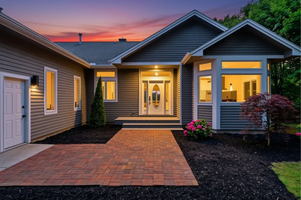 12175 E Old Orchard Trail Suttons Bay Township MI 49682