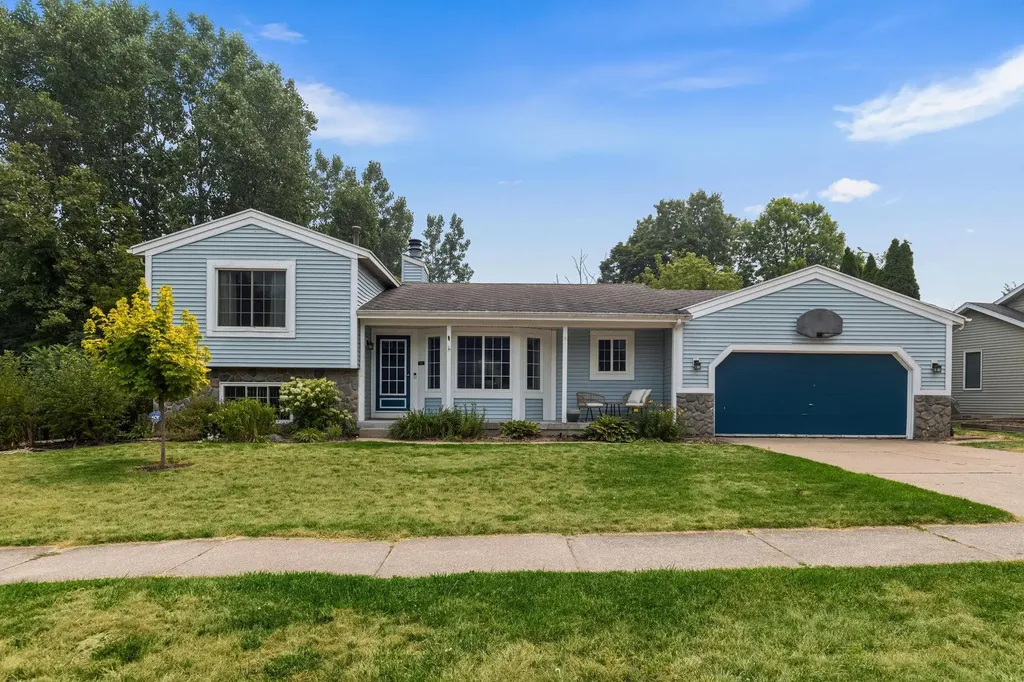5410 Riverlook Drive NE Plainfield Charter Township MI 49321