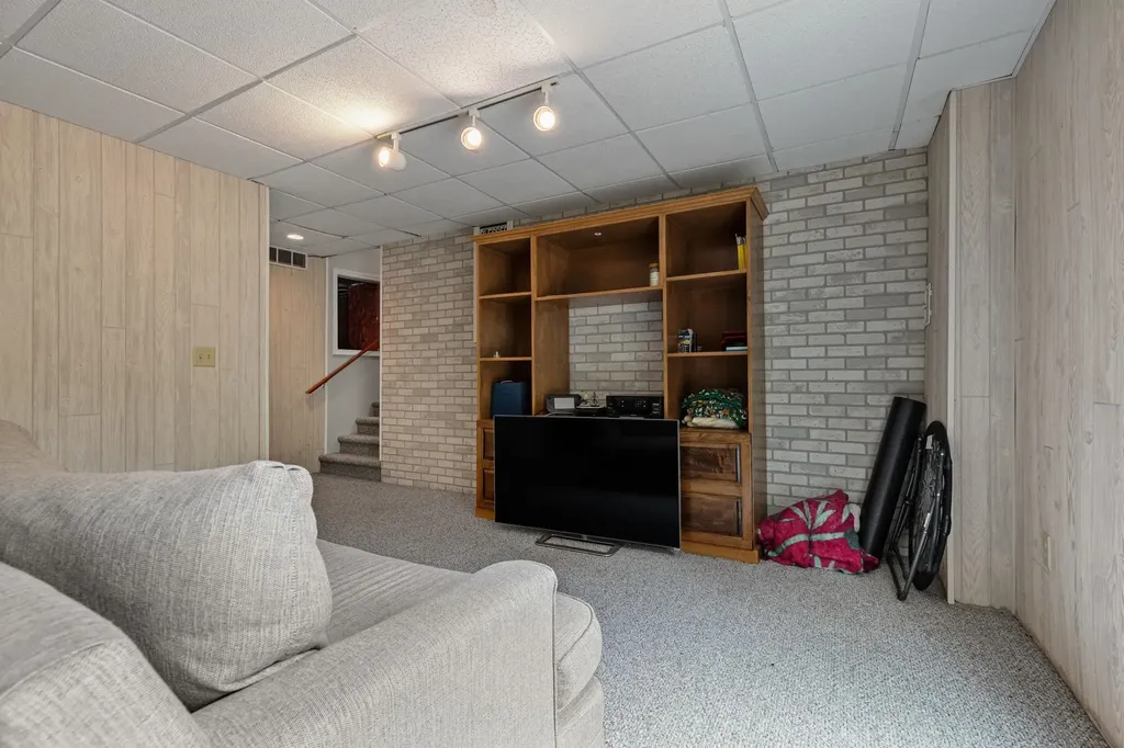 5410 Riverlook Drive NE Plainfield Charter Township MI 49321