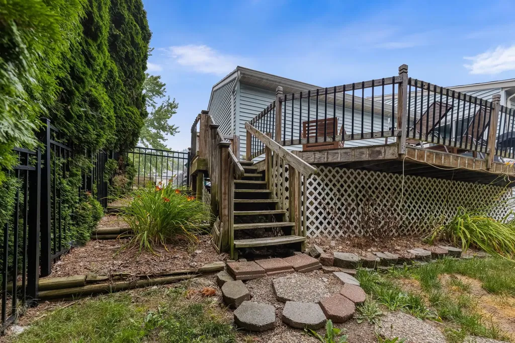 5410 Riverlook Drive NE Plainfield Charter Township MI 49321