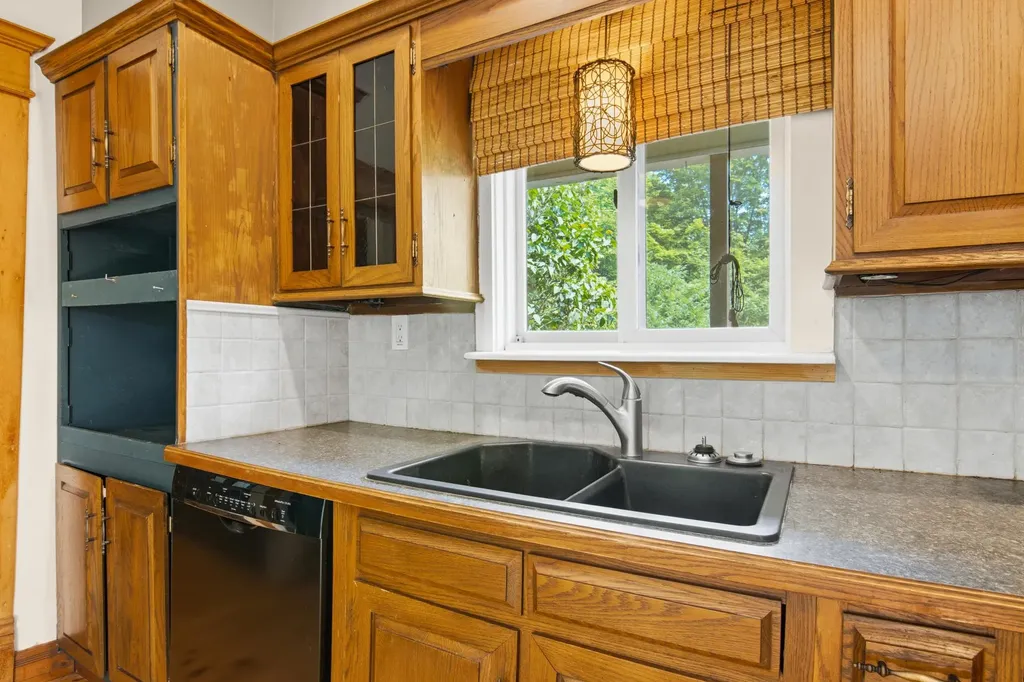 7651 Timberwoods Drive Elmwood Charter Township MI 49684