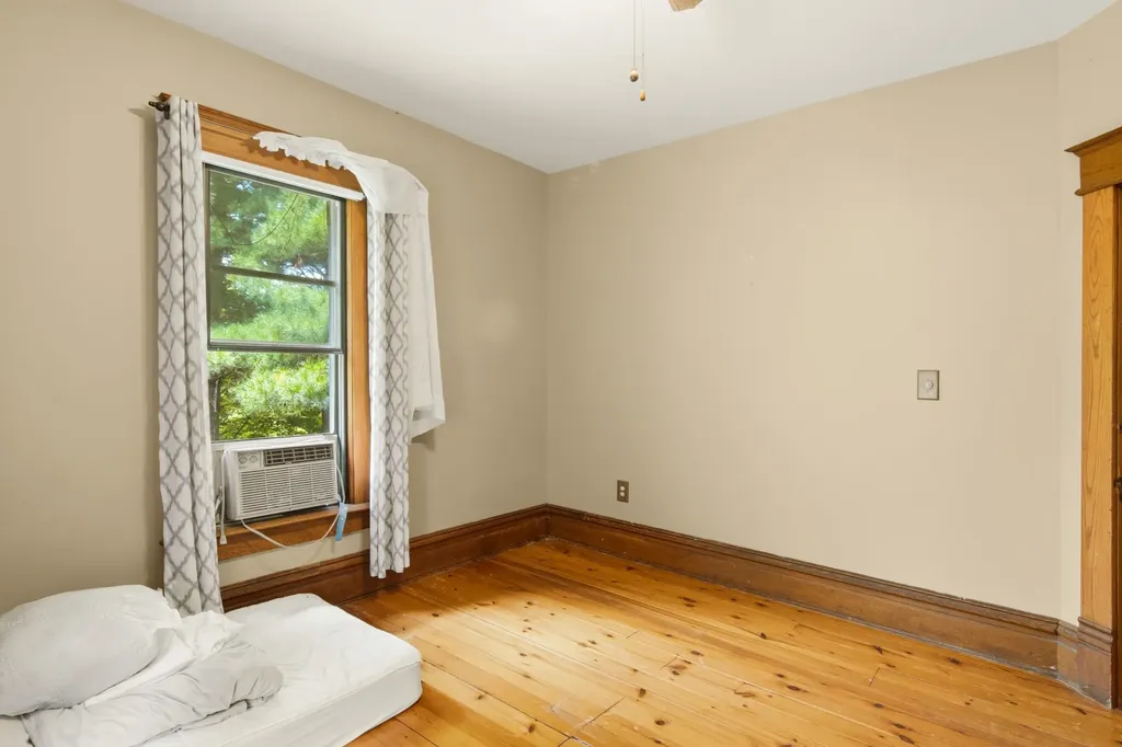 7651 Timberwoods Drive Elmwood Charter Township MI 49684