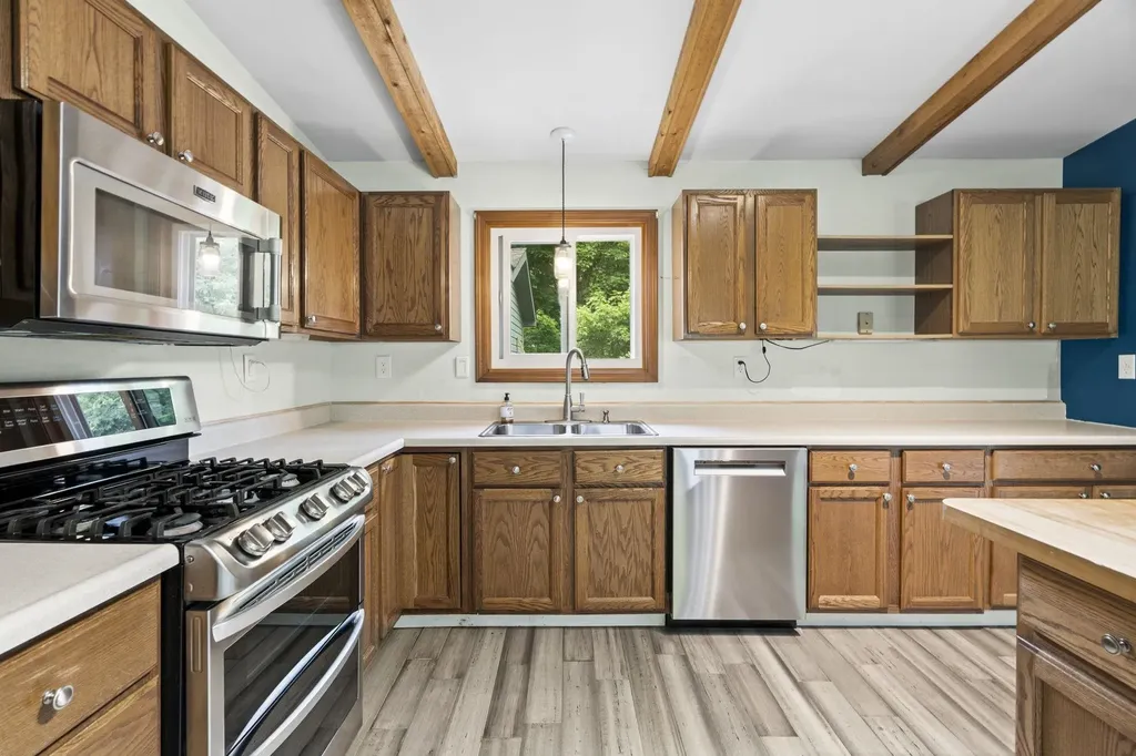 7788 Love Road Benzonia Township MI 49616