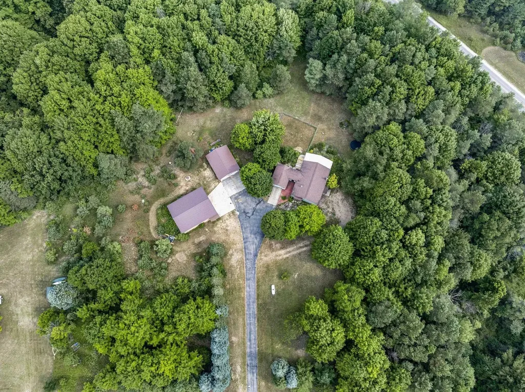 7788 Love Road Benzonia Township MI 49616