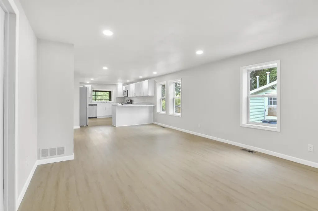 198 E Angel Avenue Fork Township MI 49305