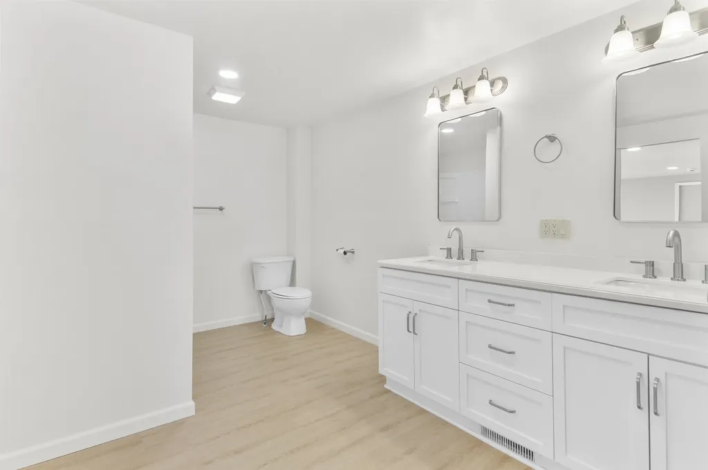 198 E Angel Avenue Fork Township MI 49305
