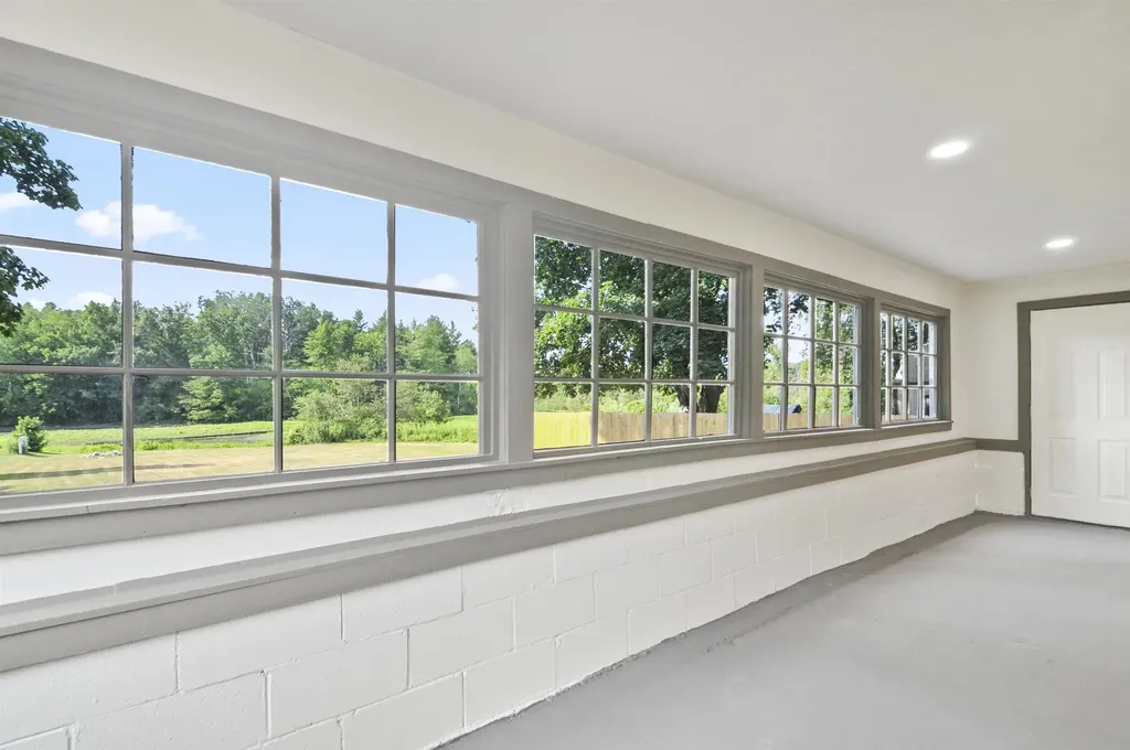 198 E Angel Avenue Fork Township MI 49305
