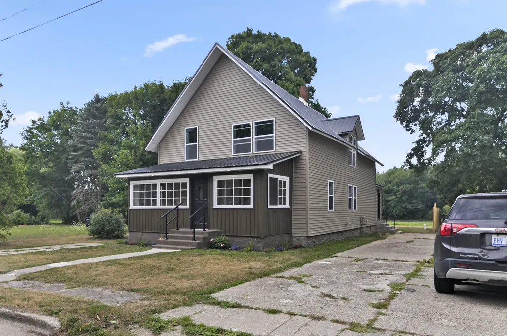 198 E Angel Avenue Fork Township MI 49305
