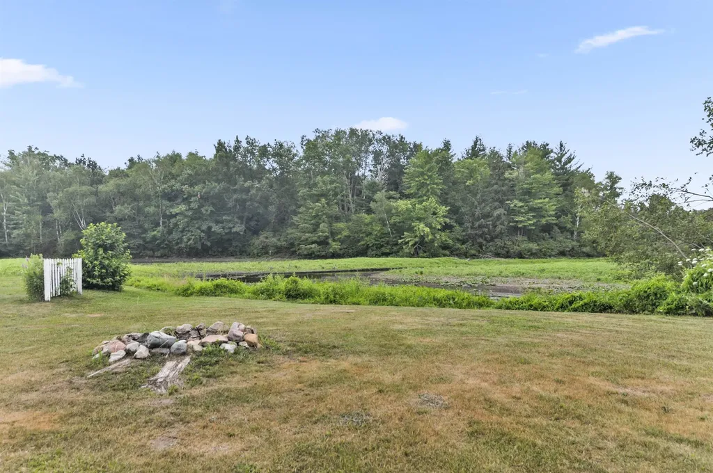 198 E Angel Avenue Fork Township MI 49305