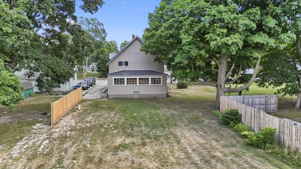 198 E Angel Avenue Fork Township MI 49305