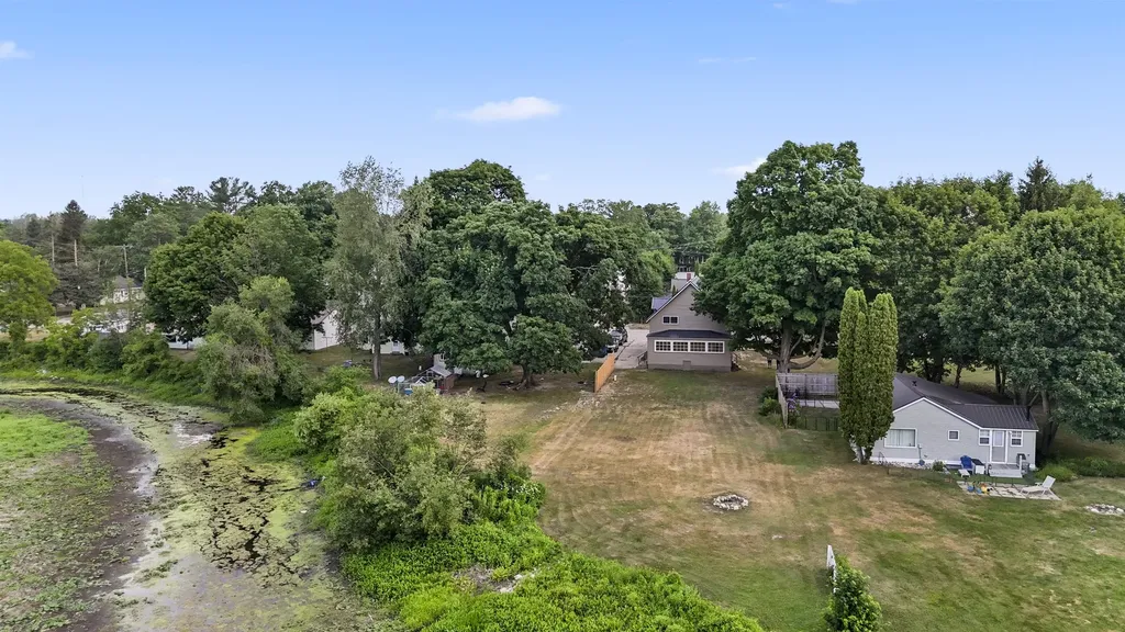 198 E Angel Avenue Fork Township MI 49305