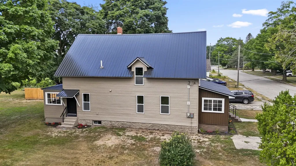 198 E Angel Avenue Fork Township MI 49305