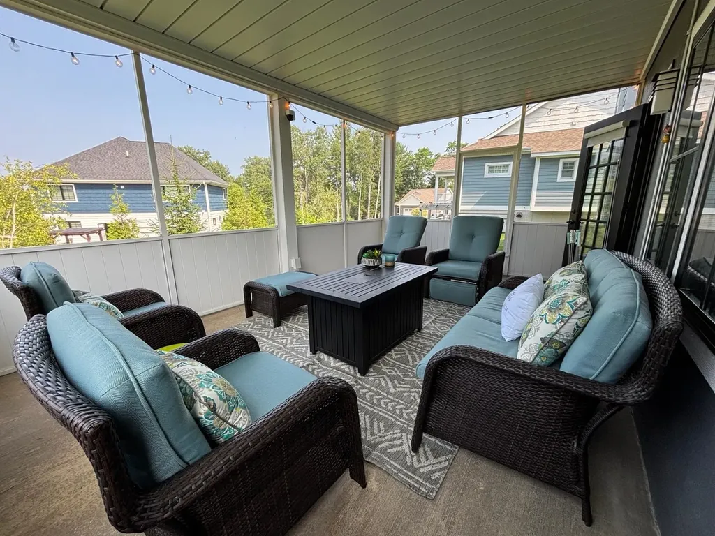 13944 S Winding Trail Traverse City City MI 49684