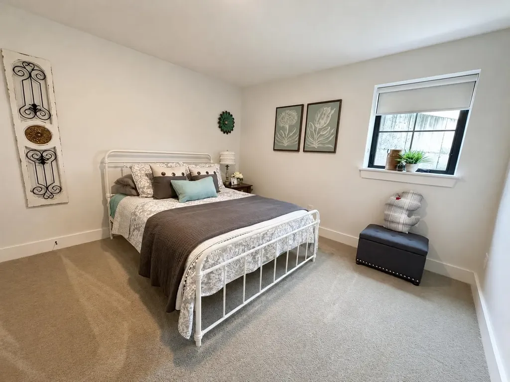 13944 S Winding Trail Traverse City City MI 49684