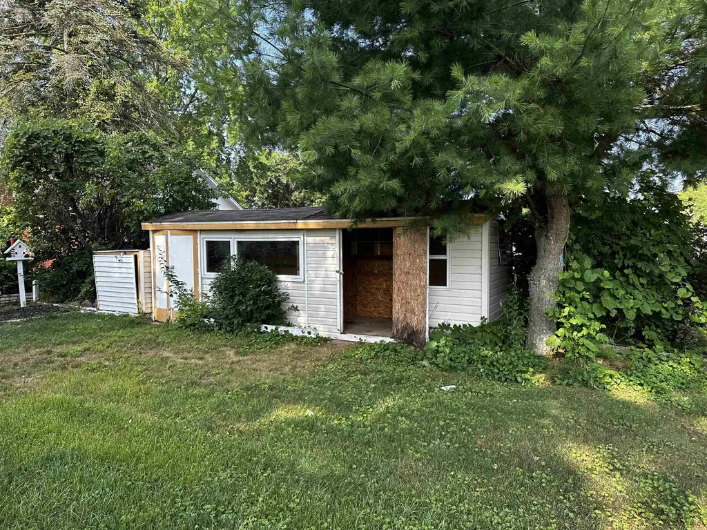 1215 Mckimmy Drive Tobacco Township MI 48612