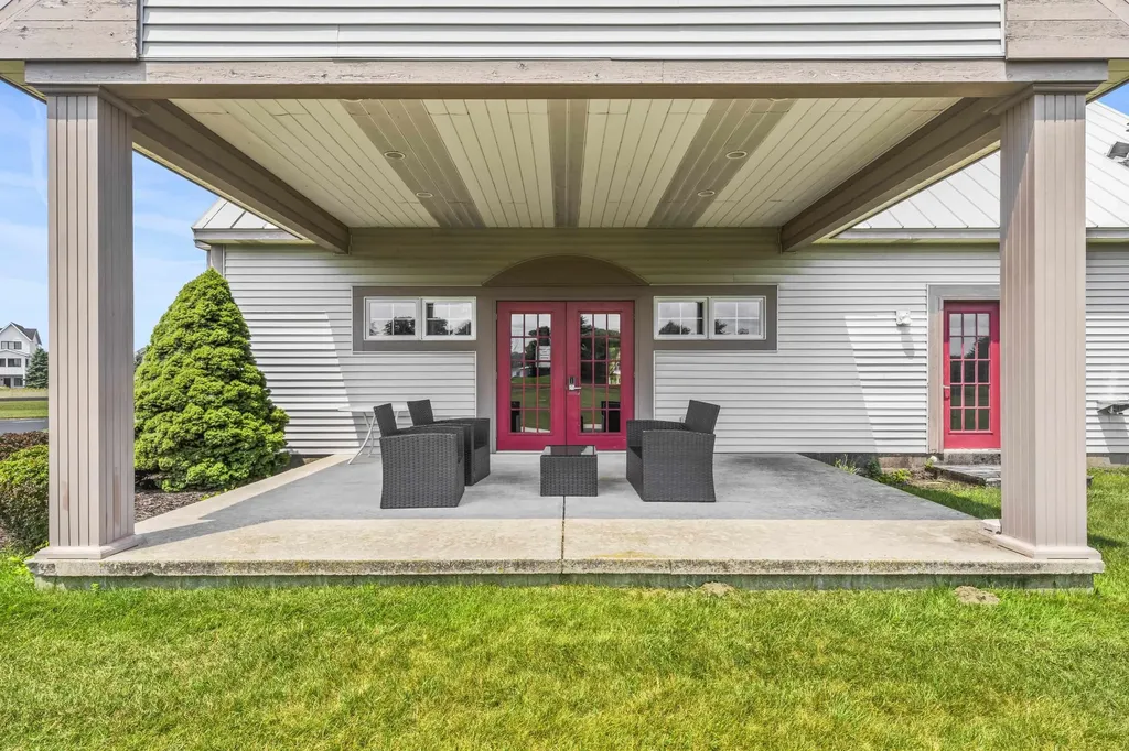 3316 Lakeland Drive Arcadia Township MI 49613