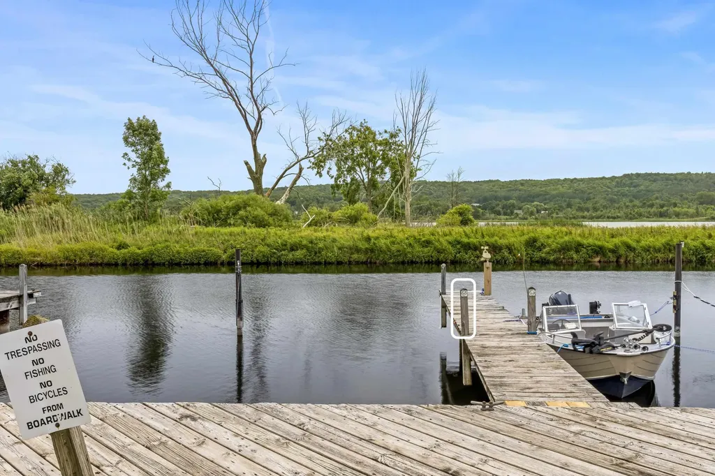 3316 Lakeland Drive Arcadia Township MI 49613