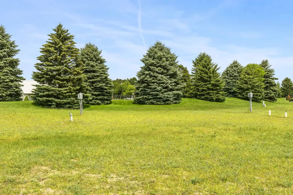 3316 Lakeland Drive Arcadia Township MI 49613