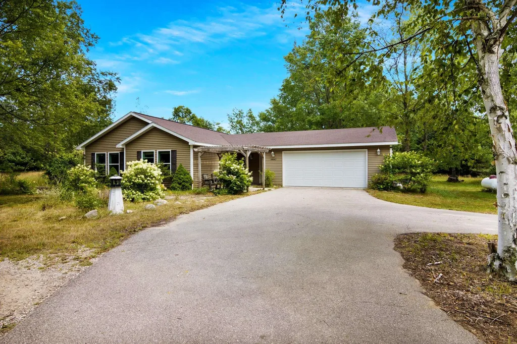 14143 Erdman Road Arcadia Township MI 49613