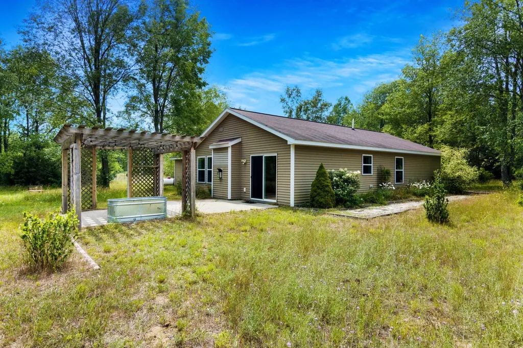 14143 Erdman Road Arcadia Township MI 49613