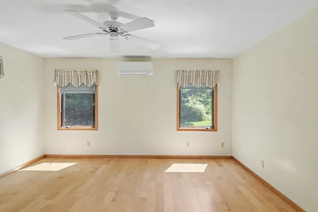 1225 Fernwood Drive Green Lake Township MI 49637