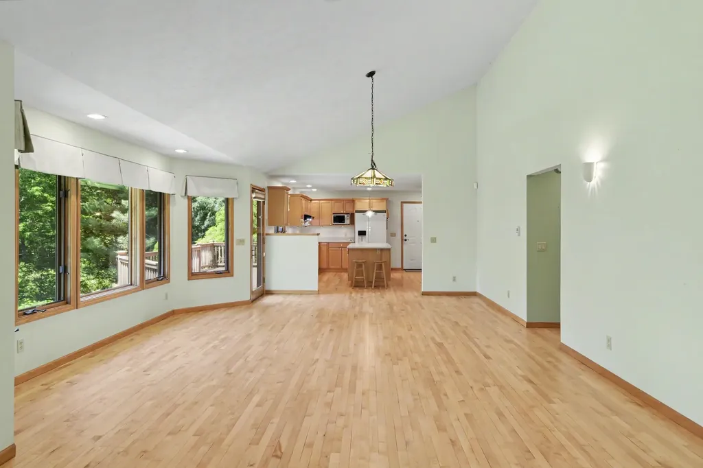 1225 Fernwood Drive Green Lake Township MI 49637