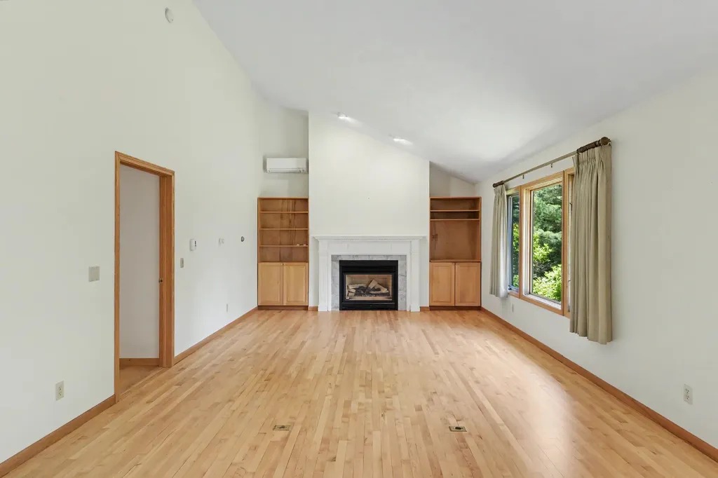 1225 Fernwood Drive Green Lake Township MI 49637