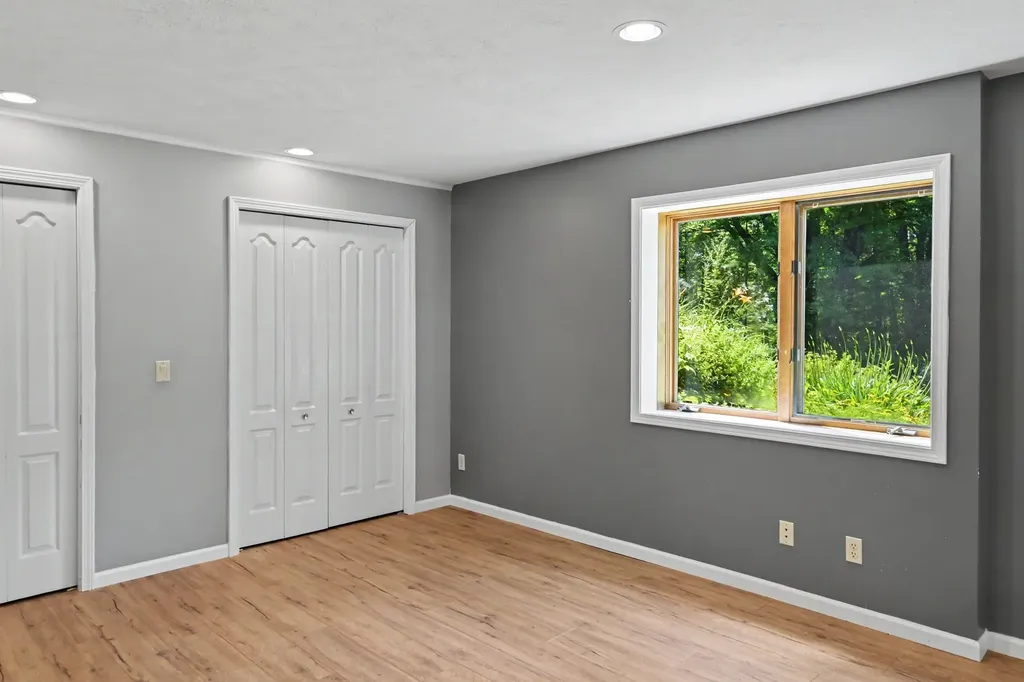 1225 Fernwood Drive Green Lake Township MI 49637