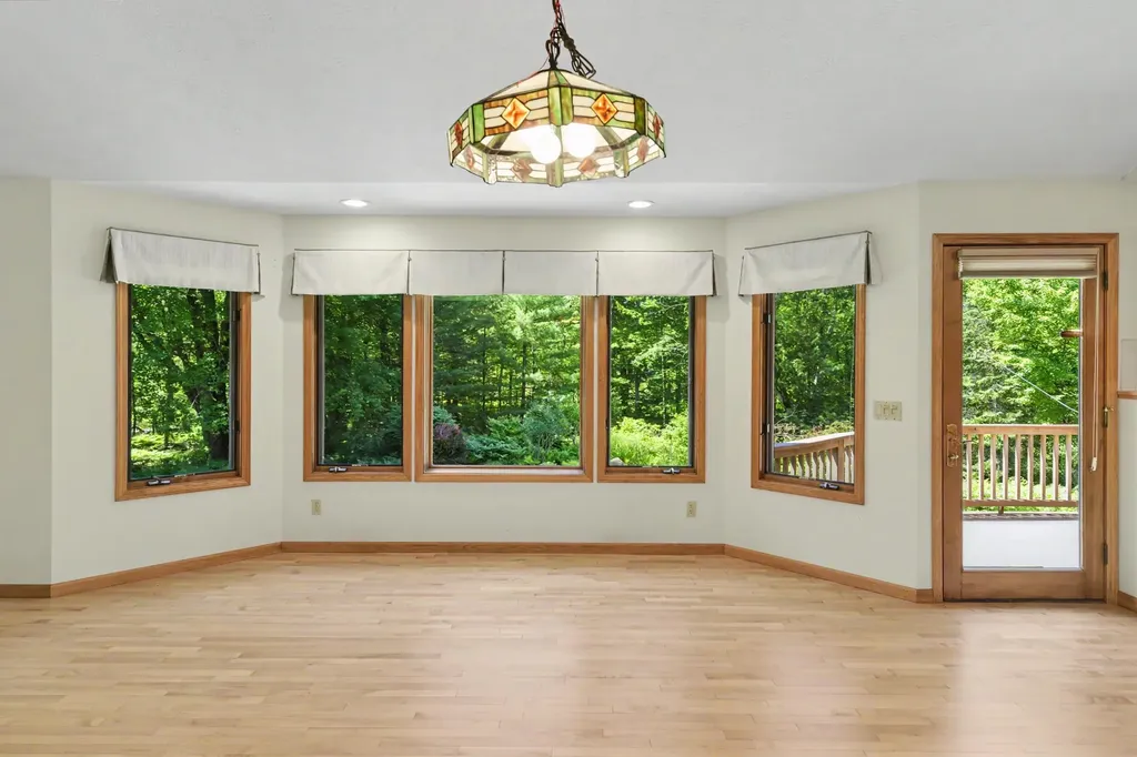 1225 Fernwood Drive Green Lake Township MI 49637