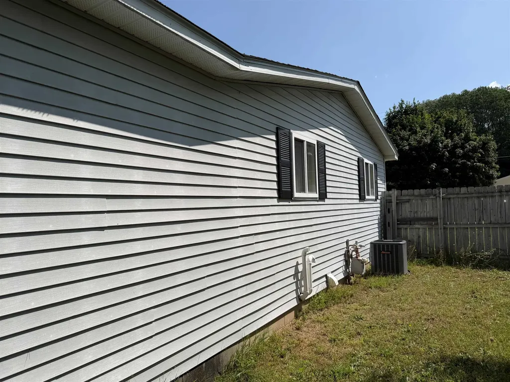 609 7th Street South Arm Township MI 49727