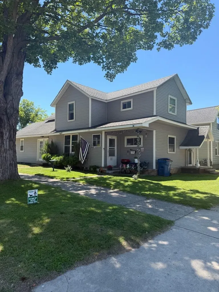 122 E River Street Cadillac City MI 49601
