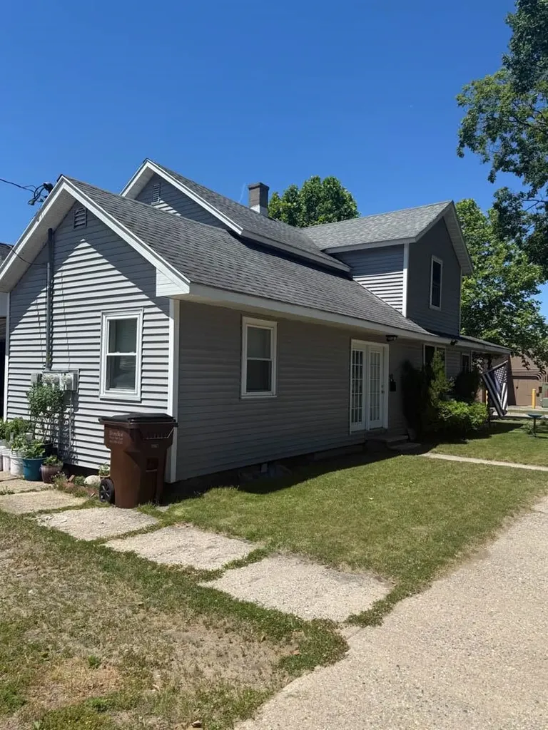 122 E River Street Cadillac City MI 49601
