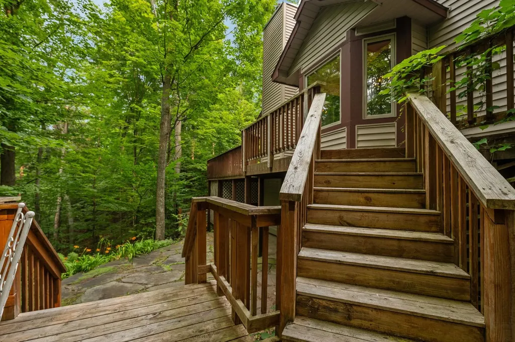8433 Forest Court Elmwood Charter Township MI 49684