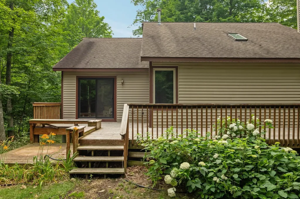 8433 Forest Court Elmwood Charter Township MI 49684